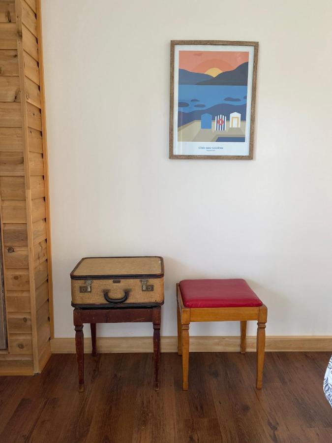 Auberge Et Salle De Spectacle La Fascine Isle-aux-Coudres Eksteriør bilde